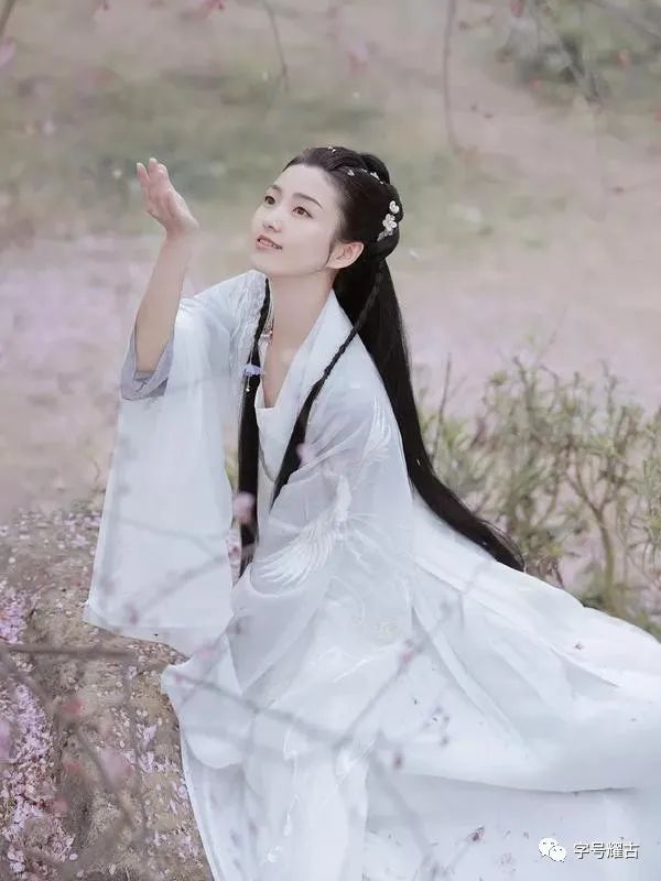 古風(fēng)六字游戲名_古風(fēng)游戲名字簡單干凈_古風(fēng)名字游戲